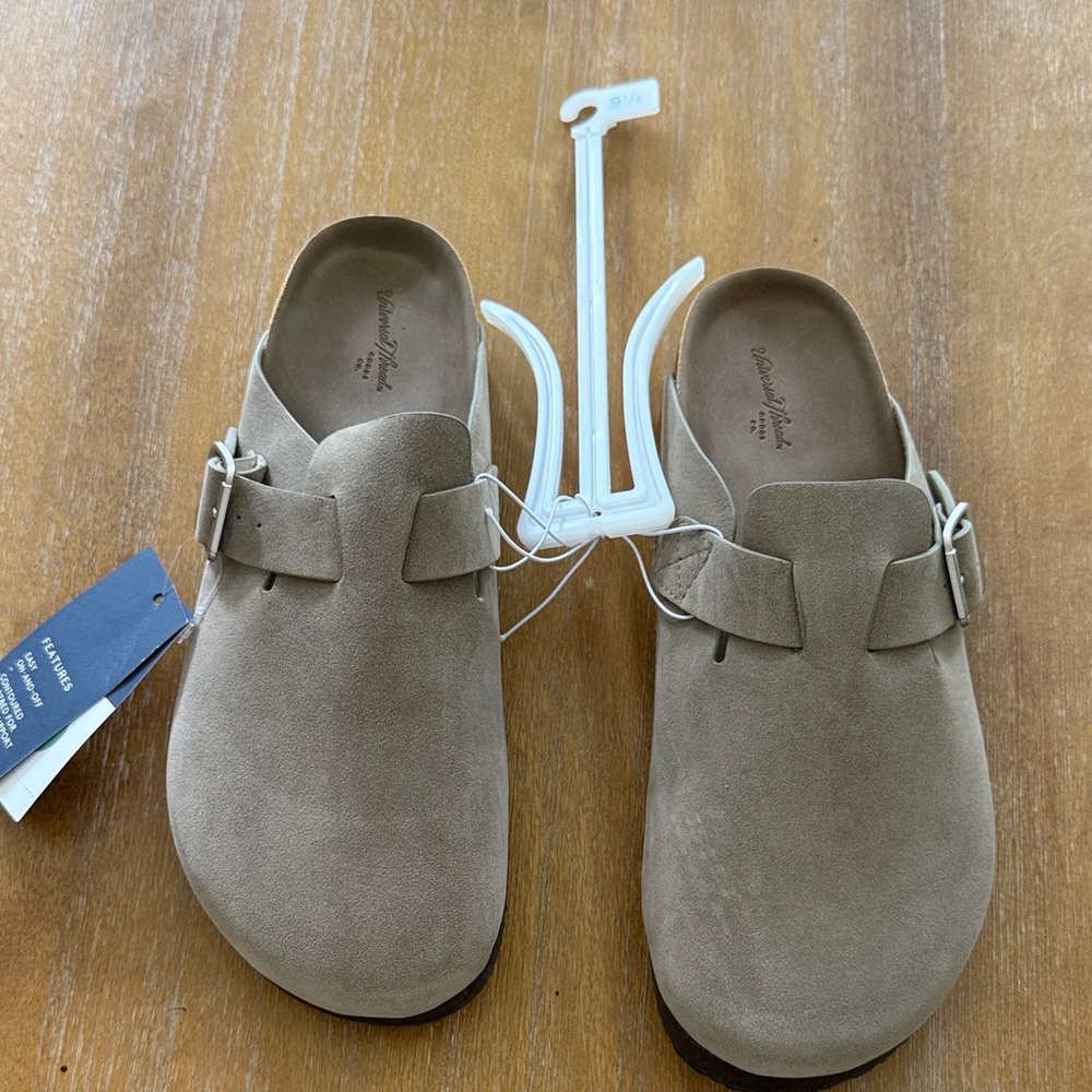 Universal Thread Target Beige Suede Slip-On Clogs